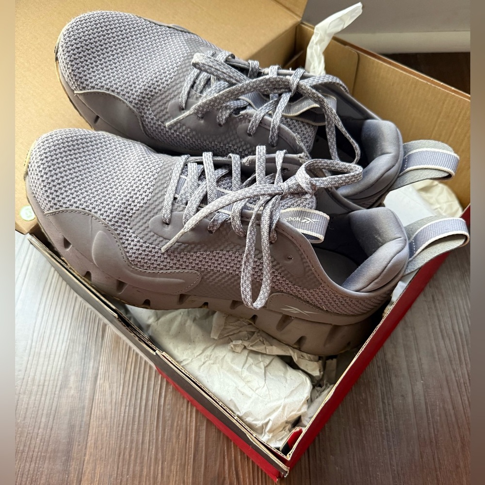 REEBOK ZIG DYNAMICA HLD WOMEN SHOES || 7.5